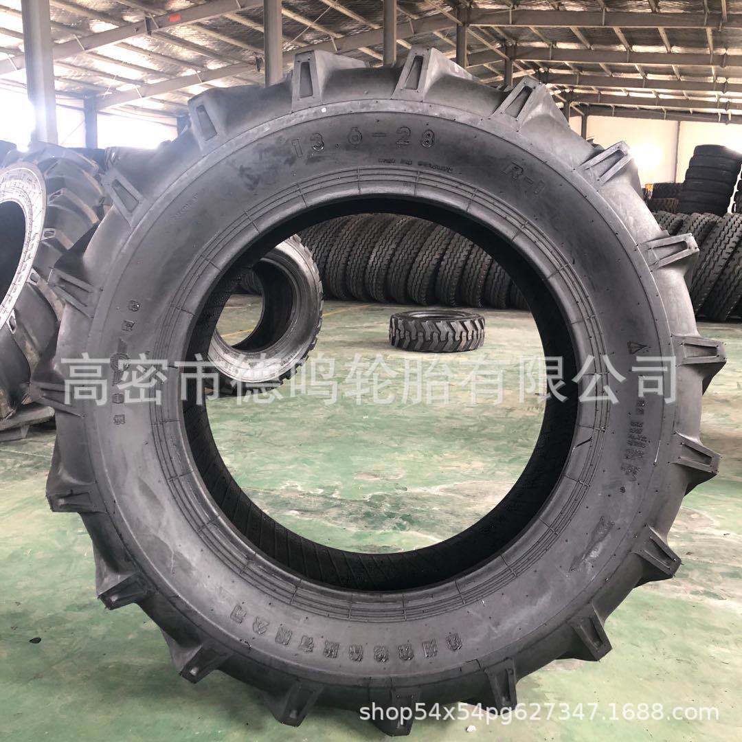 Suministro de neumáticos de maquinaria agrícola 13,6 a 28 neumáticos de tractor 14,9 a 24