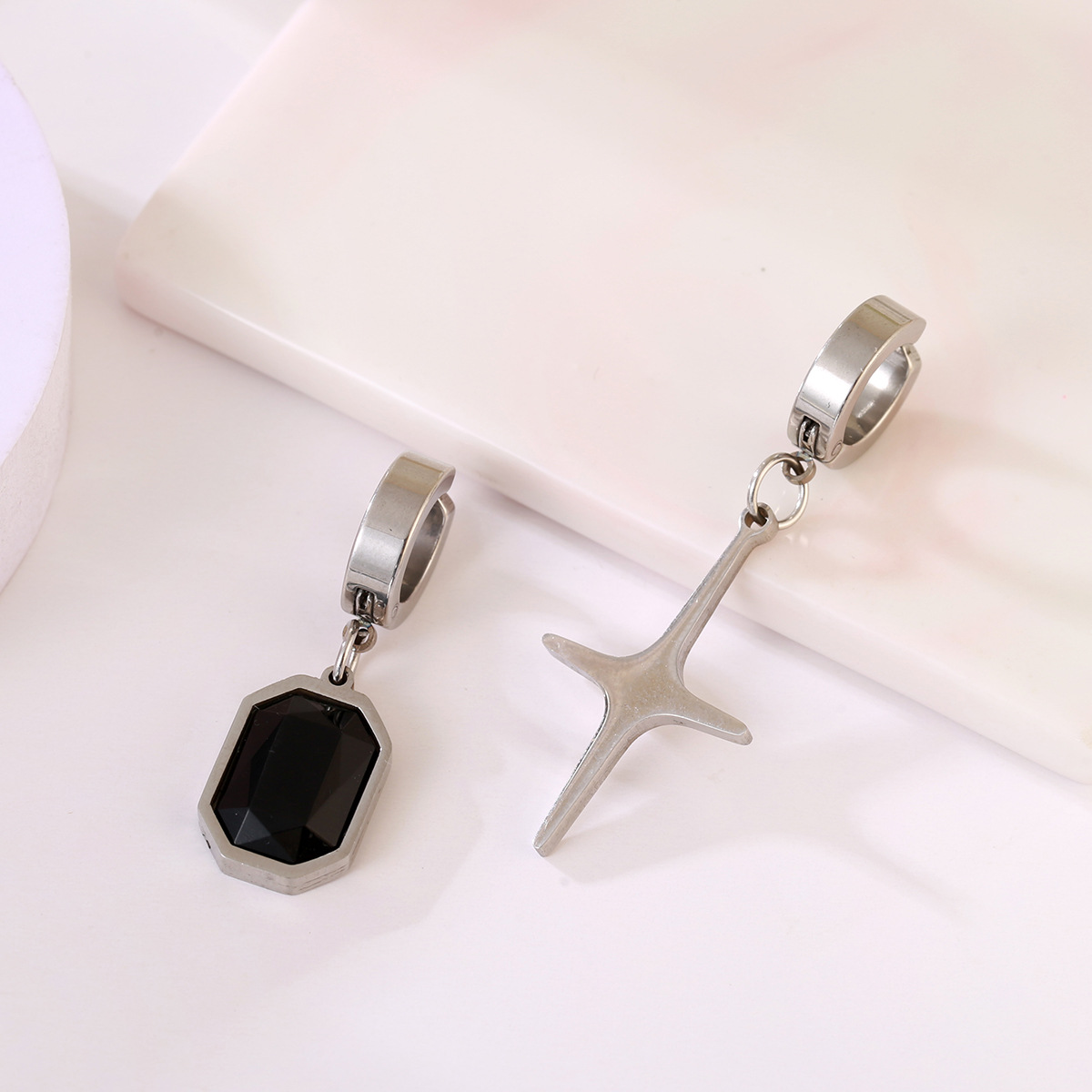 4g Weight 304 Stainless Steel Ear Needle Material Earrings Classification 1 Piece, 1 Pair Quantity Street Occasion 304 Stainless Steel Material Cross Pattern Unisex Gender Casual Style Handmade Craft Casual Cross Stainless Steel Plating Ear Clips 1 Piece 1 Pair 4