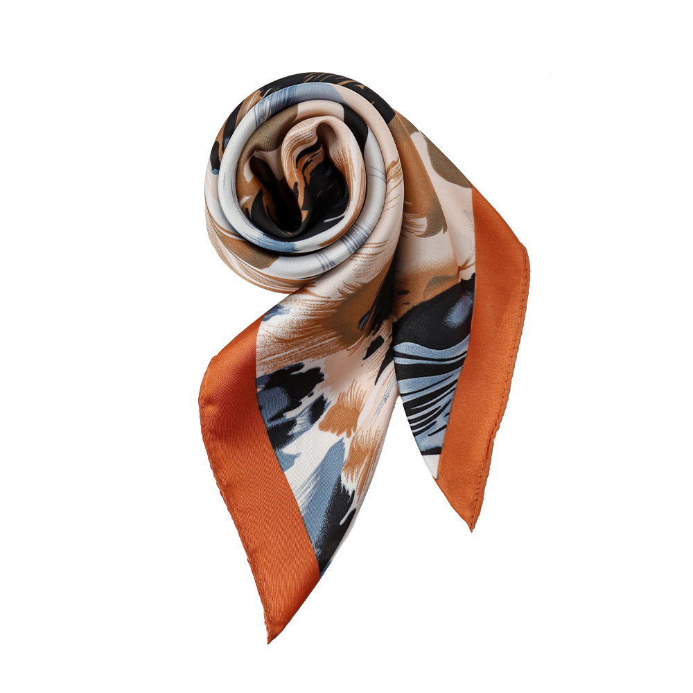 Elegante estilo floral nacional 70 bufandas de seda imitadas nicho de moda no golpear bolsas de dama bufandas cuadradas para proteger el cuello