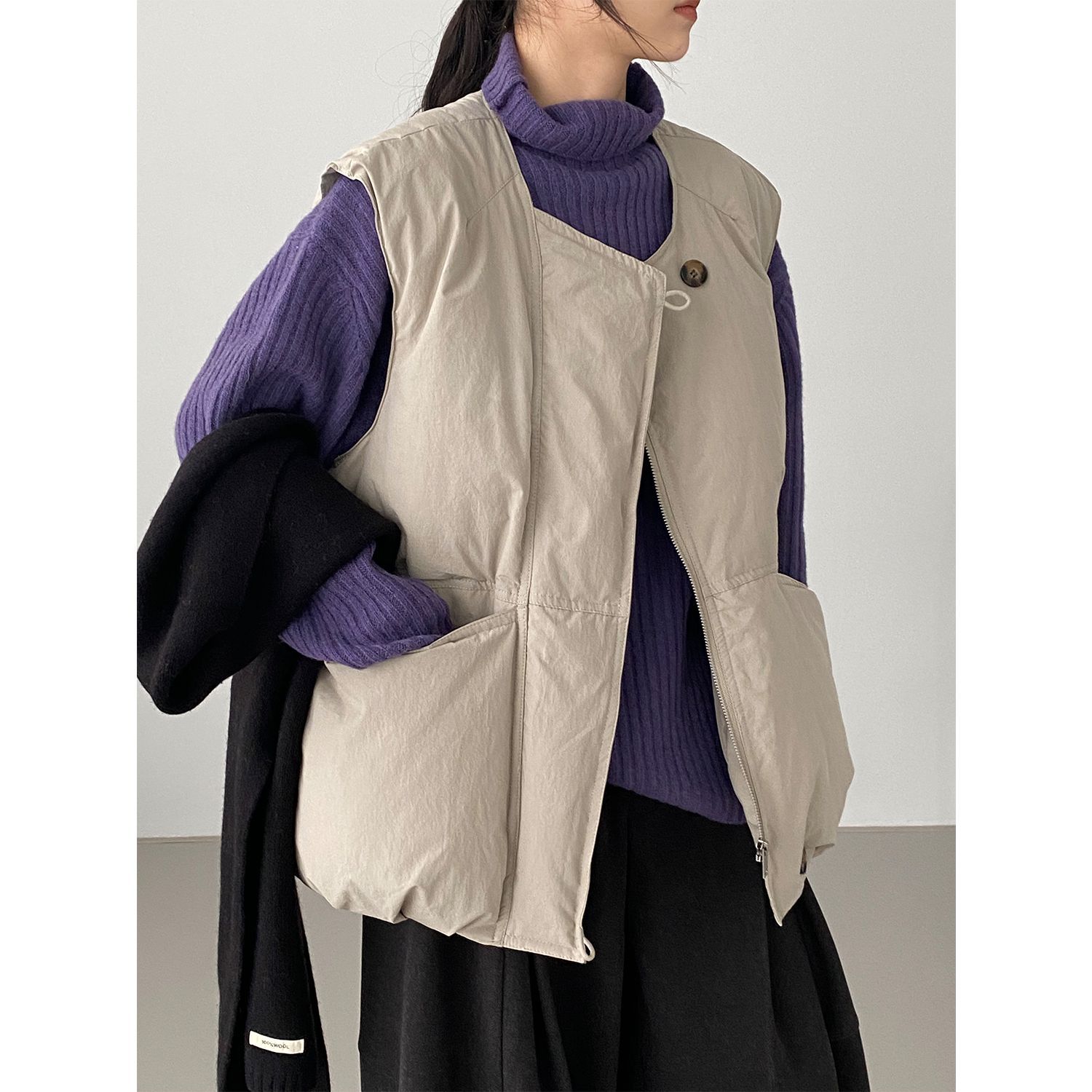 那末 蓬蓬包 90白鸭绒羽绒马甲女日系宽松保暖加厚背心外套6171