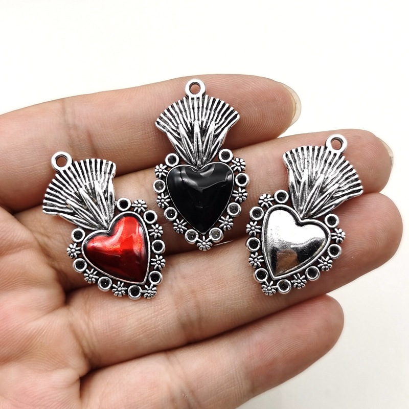 6g Weight 1 Piece Zinc Alloy Rhinestones Heart Shape Pendant