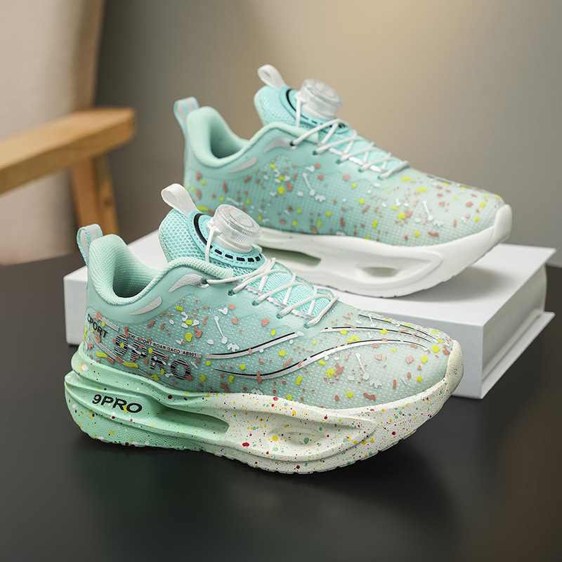 Fábrica de suministro de primavera y otoño zapatos de corrida de malla giratorios zapatos de niños respirables al aire libre zapatos de niños antideslizantes