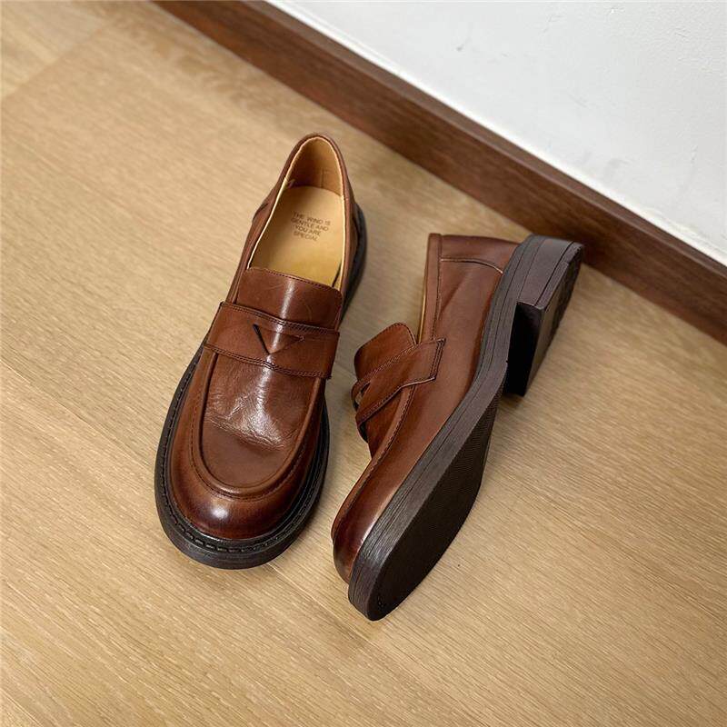 Giày lười nữ da thật Anh, mũi tròn, gót thấp 3–5 cm, đế bằng — màu đen chi tiết 3