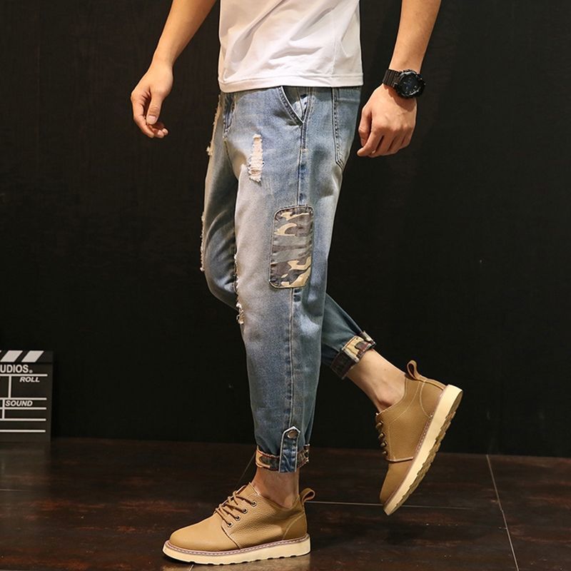 2022 spring jeans men loose straight hole tooling men's casual fashion brand Nine-pants Korean version of the trend