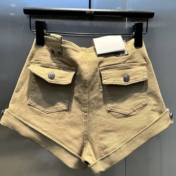 Designer-Style Motorcycle Rivet Denim Shorts for Women, 2025 Autumn American Style, Sexy Hip-Hugging, Leg-Lengthening Ultra-Short Hot Pants Designer-Style Motorcycle Rivet Denim Shorts for Women, 2025 Autumn American Style, Sexy Hip-Hugging, Leg-Lengthening Ultra-Short Hot Pants