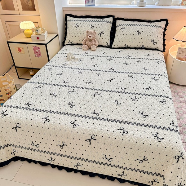 Milk Velvet Bed Cover [Audrey-White]