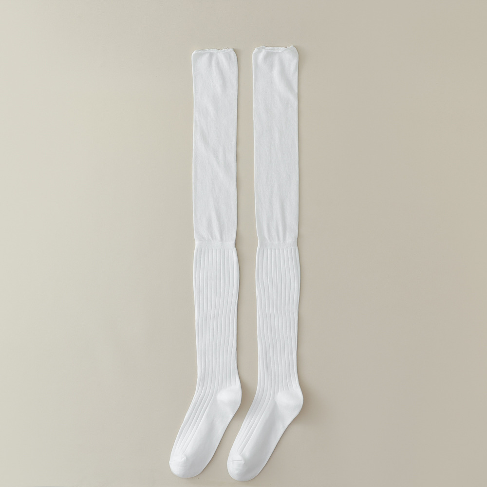 アングラの赤い櫛の綿の長い筒は膝の靴下の高い筒の純色のつなぎ合わせのinsの潮は妊婦の太ももの靴下に乗ります。