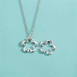 韩版ins风小红书同款吊坠S925纯银电镀精工花朵挂件水晶手链手牌