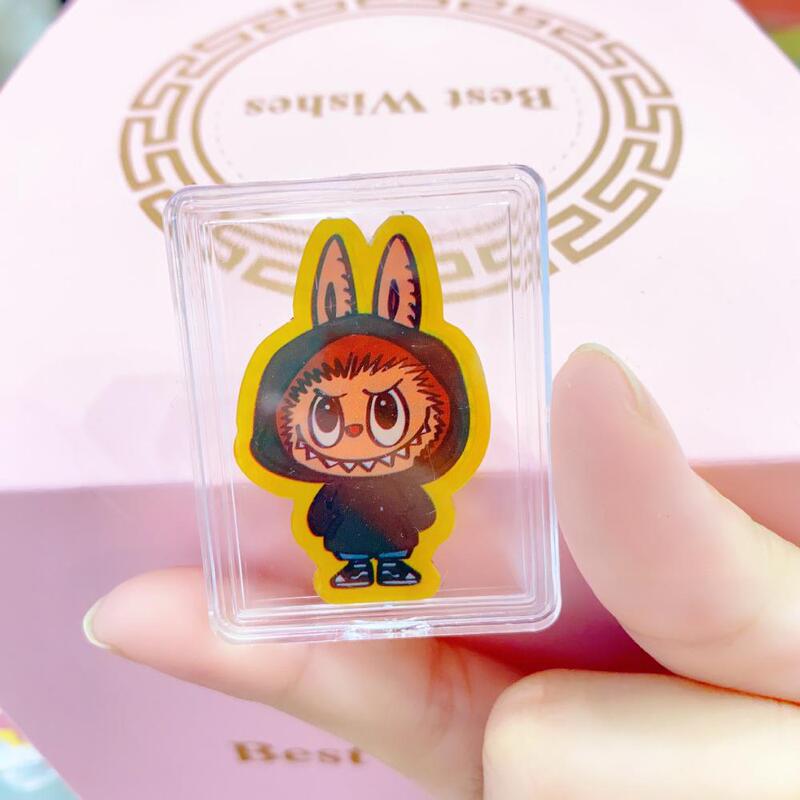 ラブブ labubu 携帯電話ステッカー 2mg 漫画かわいい新年幸運の色金フレーク水貝 999 純金卸売|undefined