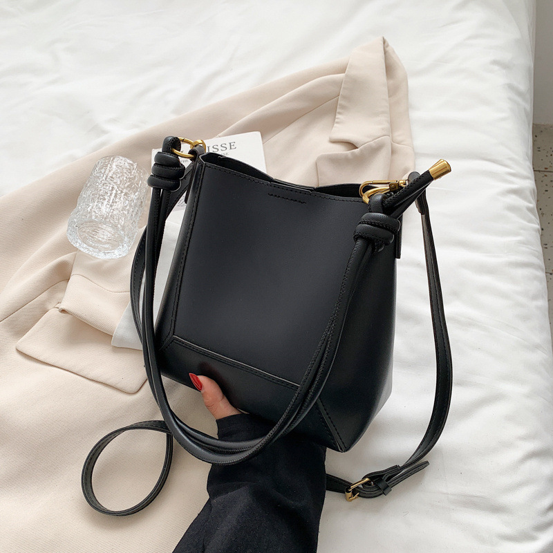 Damestas, nieuwe mode, grote capaciteit, eenvoudige schoudertas, crossbodytas, retro textuur, bucket bag, herentas, damestas_voghion.com