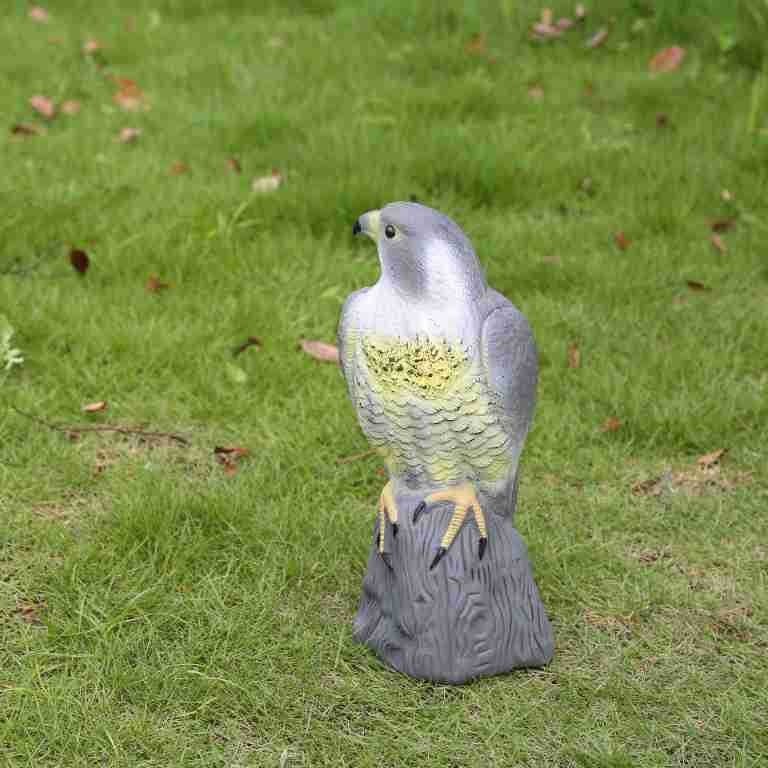 爆金は国境を越えてタカのオフィスのプラスチック工芸品の装飾品のアイデアをシミュレーションすることを推薦します。|undefined