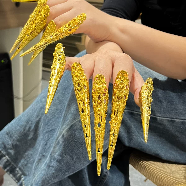 Ancient Qing Dynasty Style Nail Set for Empress Dowager, Same Style as "The Legend of Yunxi" and "Ruyi's Biography", Gold and Silver Fake Nail Set