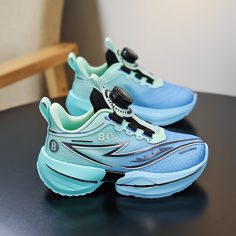 Fábrica directa al aire libre zapatos para niños botón rotativo antideslizante respirable malla primavera zapatos para correr al por mayor