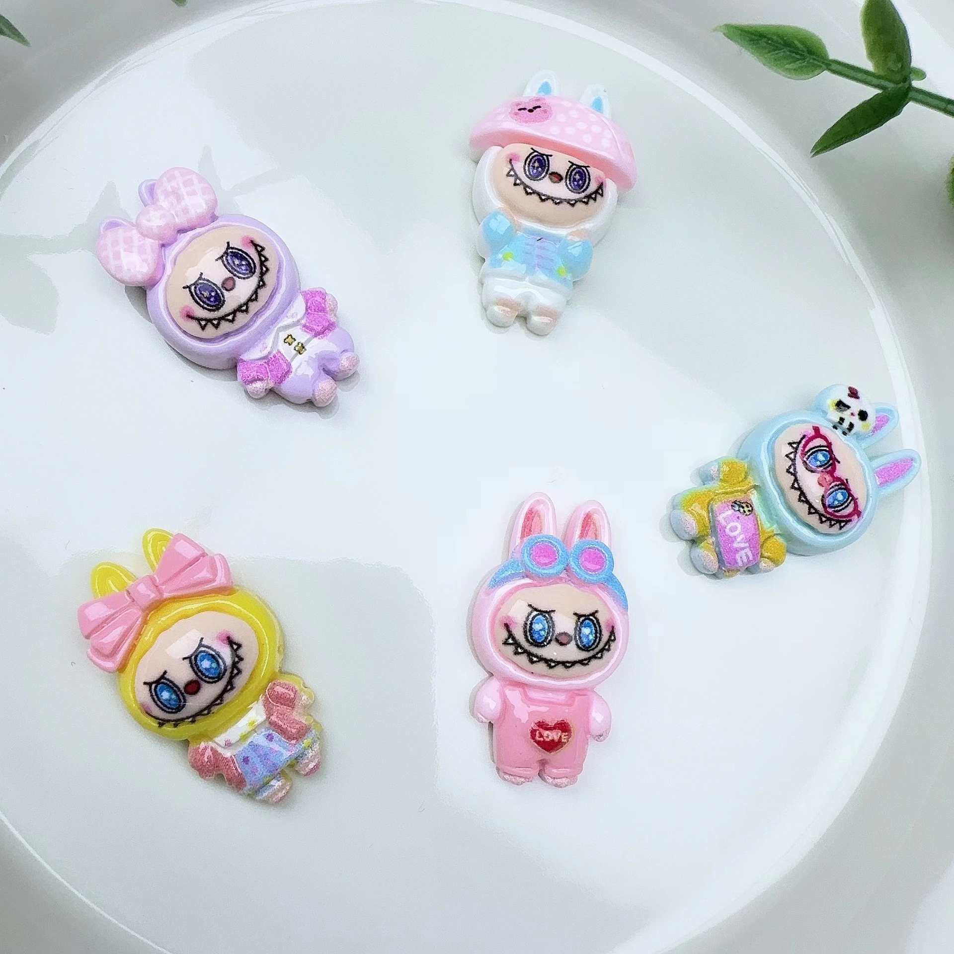 Новые аксессуары для украшений из смолы своими руками, ручной работы, заколки для волос, чехлы для телефонов, пряжки для обуви, аксессуары в стиле Labubu с кремовым клеем.