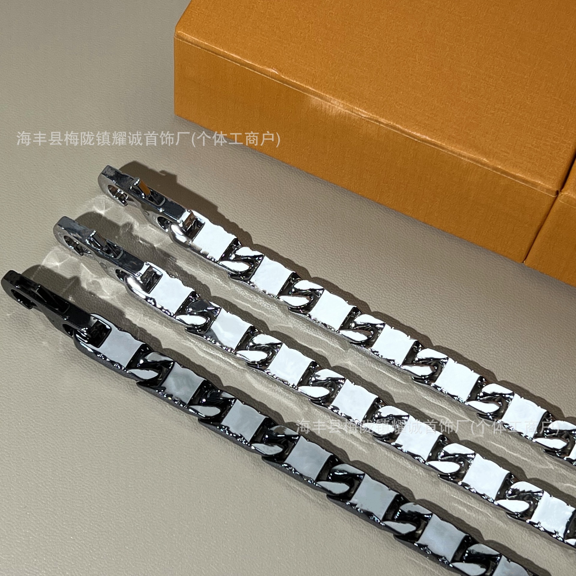 Donkey Cuba Retro Bracelet Cross-border Explosion Bamboo Men's and Women's Same Style L Titanium Steel CNC Carved Fashion European and American Simple