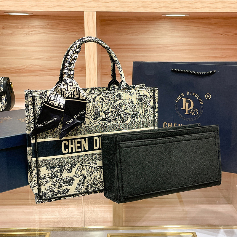 2025 nuevo estilo de alta moda lujoso ligero bolso completo bordado animal de transporte de gran capacidad bolsa de compras universal