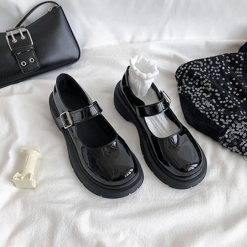 Thick-soled leather shoes for schoolgirls, versatile British-style retro shoes with skirts, flat-soled Mary Jane pig kidneys