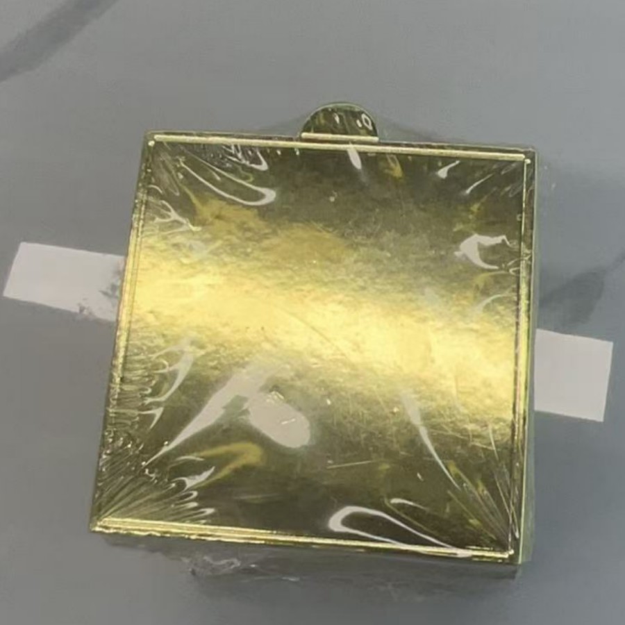 Fabricante al por mayor almohadilla de mousse desechable redonda oro mini pastel de queso pequeño cartón de oro placa de pastel