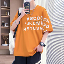 ���������t���г����ļ�13���и���ѧ��15��˧����ͯ��װ����14