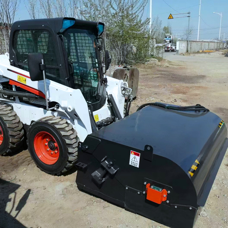 滑移装载机带封闭式清扫器前置式 道路清理用清渣机