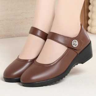 Spring and Autumn New Women's Shoes Wedge Heel Buckle Large Size Round Toe Velcro Work Shoes Middle-Aged and Elderly Mother's Shoes Flats