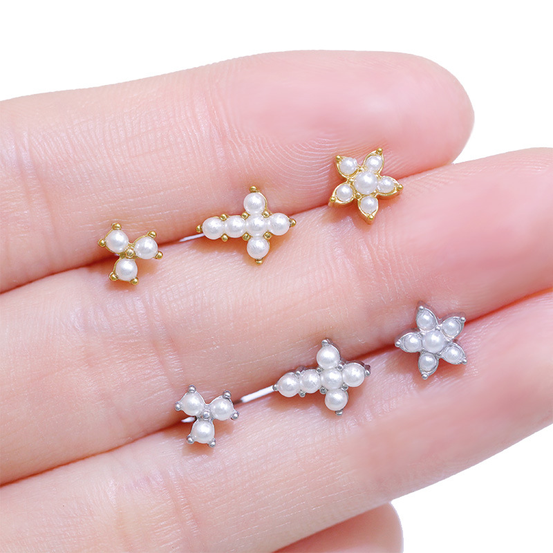 Classic Pearl And Zircon Petal Nose Stud In Stainless Steel_voghion.com