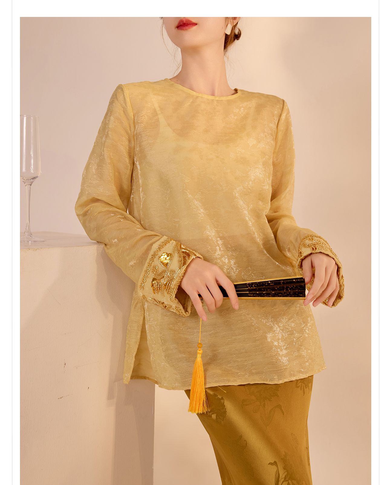 Áo sơ mi nữ dài tay phong cách Trung Hoa mới, đính cườm thêu tay, chất liệu rayon mỏng nhẹ N2071 — Màu hồng, Màu trắng be, Màu vàng nhạt chi tiết 29