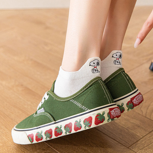 Spring and Summer New Arrival Children's Embroidered Snoopy Cartoon Boat Socks, Cute Puppy Trendy Personalized Women's Cotton Socks Wholesale
