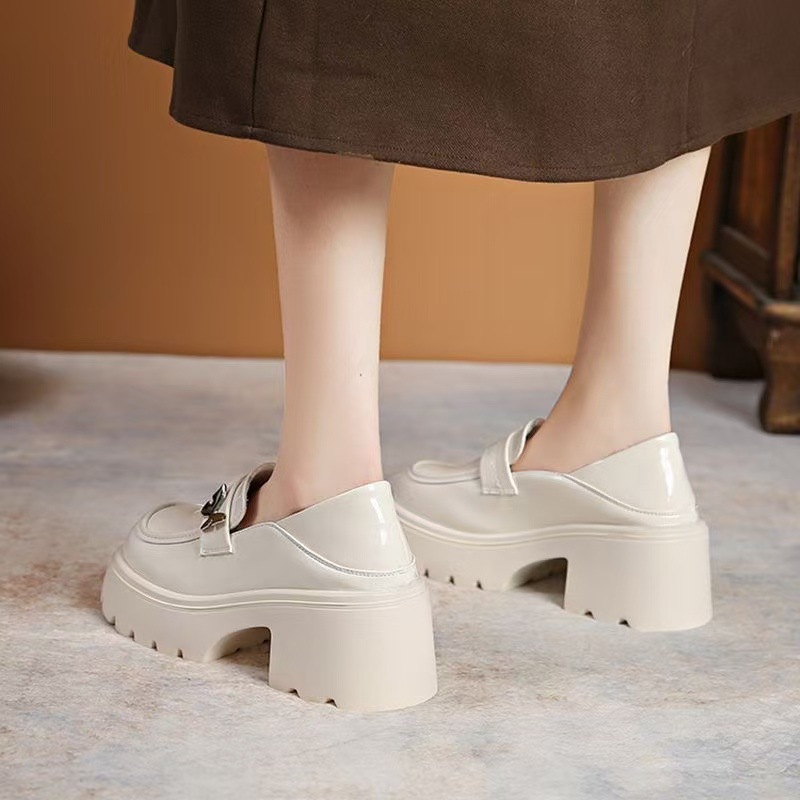 Zapatos Lefour de una sola pie para mujeres 2025 primavera nueva mariposa estilo británico negro universal zapatos de cuero para mujeres