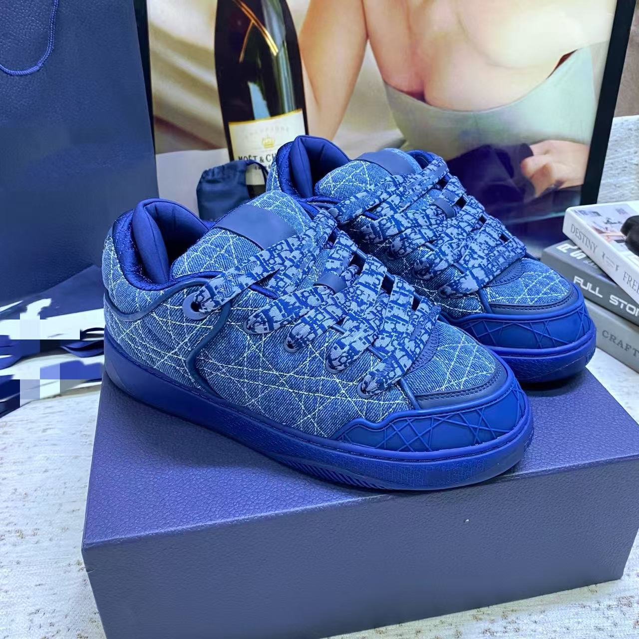 深蓝色代购品质