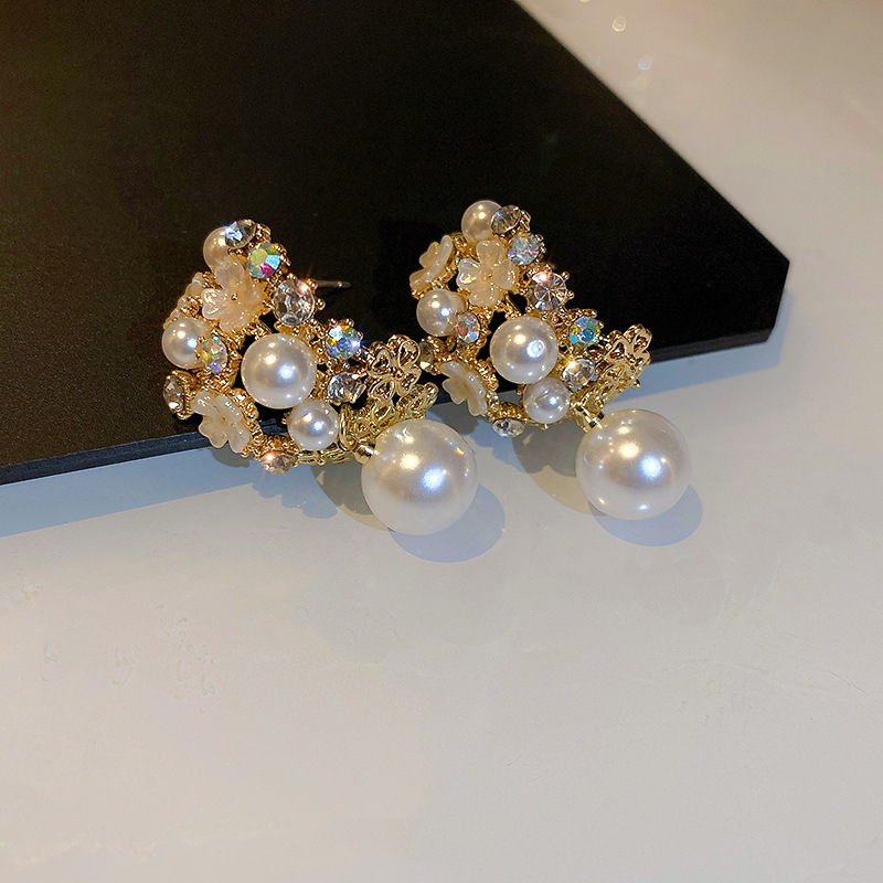 Earrings Image 4