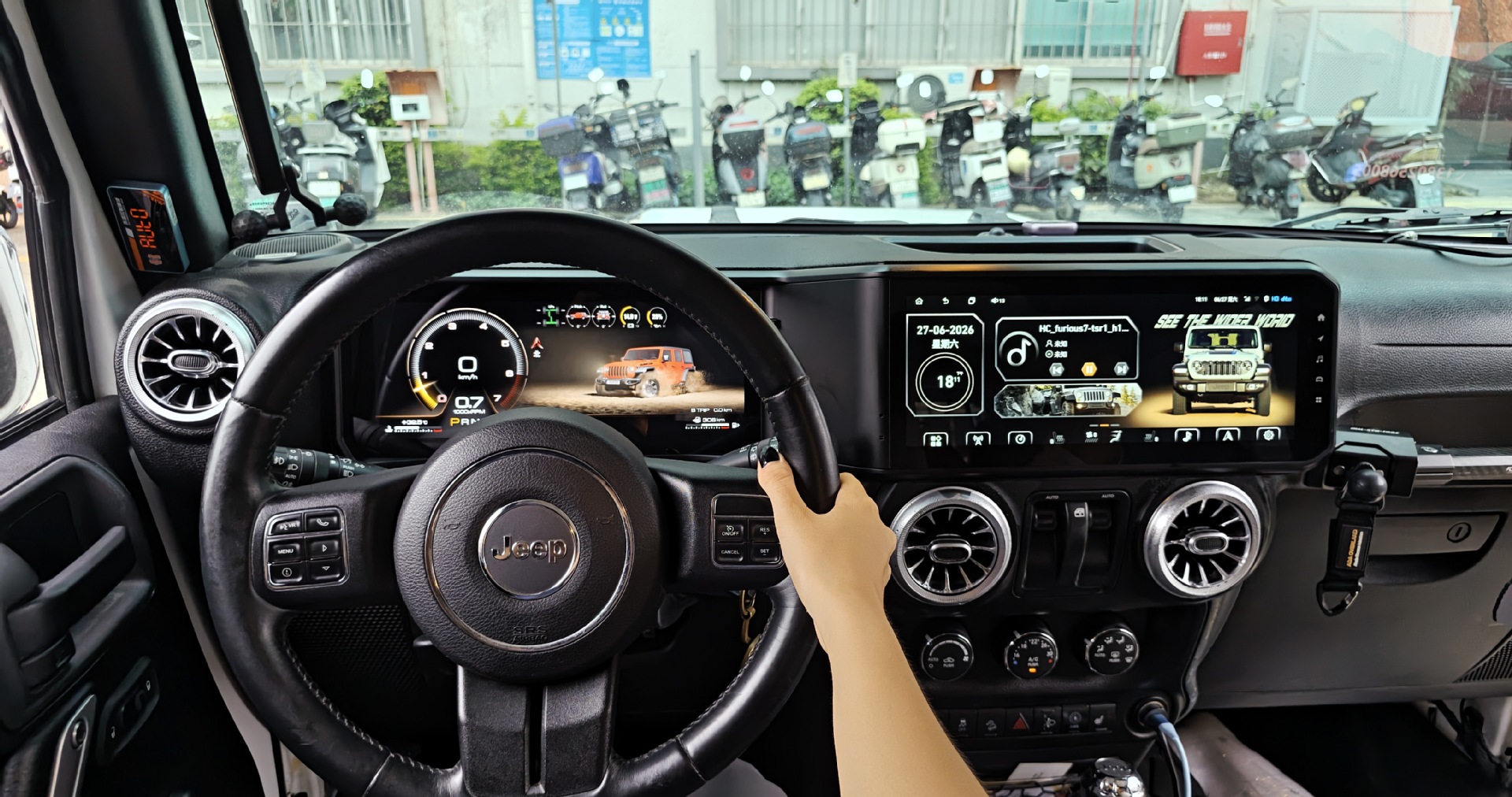 Cross-border applicable to Jeep Wrangler dual-screen models 10-17 24inch Android smart car navigation all-in-one device