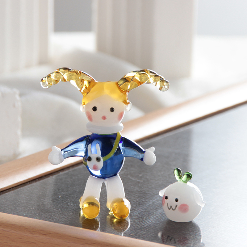 어린 소녀 + 애완동물 푸딩