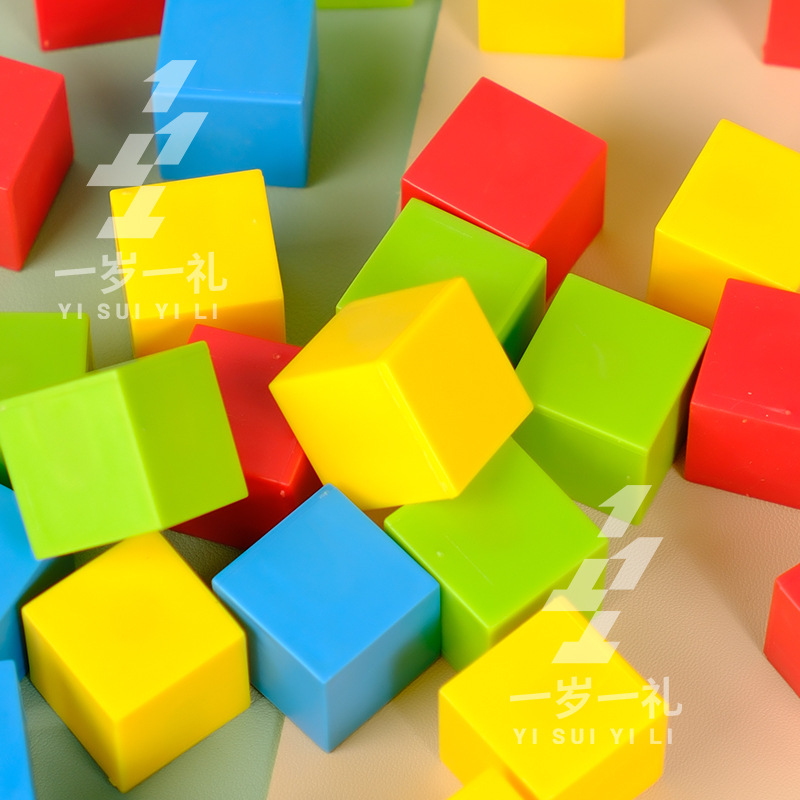 Accesorios de juguetes de plástico cubo hueco moldeado por inyección de 25mm moneda de plástico redonda impresa UV adhesivo bloque de construcción