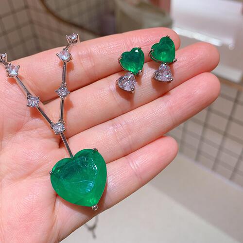 Vivian Jewels European and American Style Simulated Emerald Heart Pendant Earrings Set with Main Stone 10*10, Drop Pendant 20*20