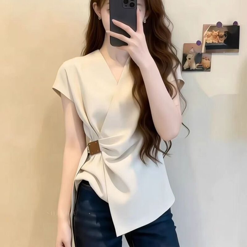 Plus-Size Irregular Stylish V-Neck Short-Sleeve T-Shirt for Women, New Summer Style for Curvy Women, Waist-Cinching, Slimming, Super Fairy-Like and Beautiful Top for Women