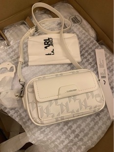 karl �Ϸ𠔿���Ů���p��б��r�аٴ�