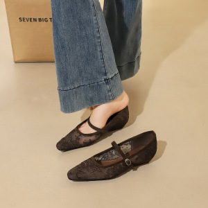 3683-21 European and American sexy straight buckle strap pointed shallow mouth high-end lace mesh low heel professional 