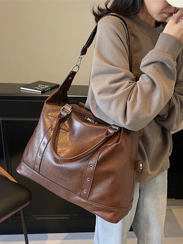 Winter polyurethane retro capacious travel bag, one-shoulder bag