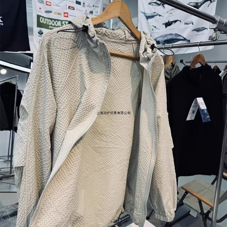 Solid Color Thin Jacket for Spring and Summer, New Men's Seersucker Hooded Coat, Trendy Versatile Zip-Up Loose Jacket Solid Color Thin Jacket for Spring and Summer, New Men's Seersucker Hooded Coat, Trendy Versatile Zip-Up Loose Jacket