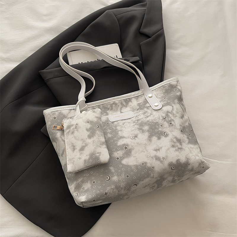 Bolso de moda de moda temperamento versátil bolso de hombro de gran capacidad 2026 nuevo bolso de brazo de viaje simple casual