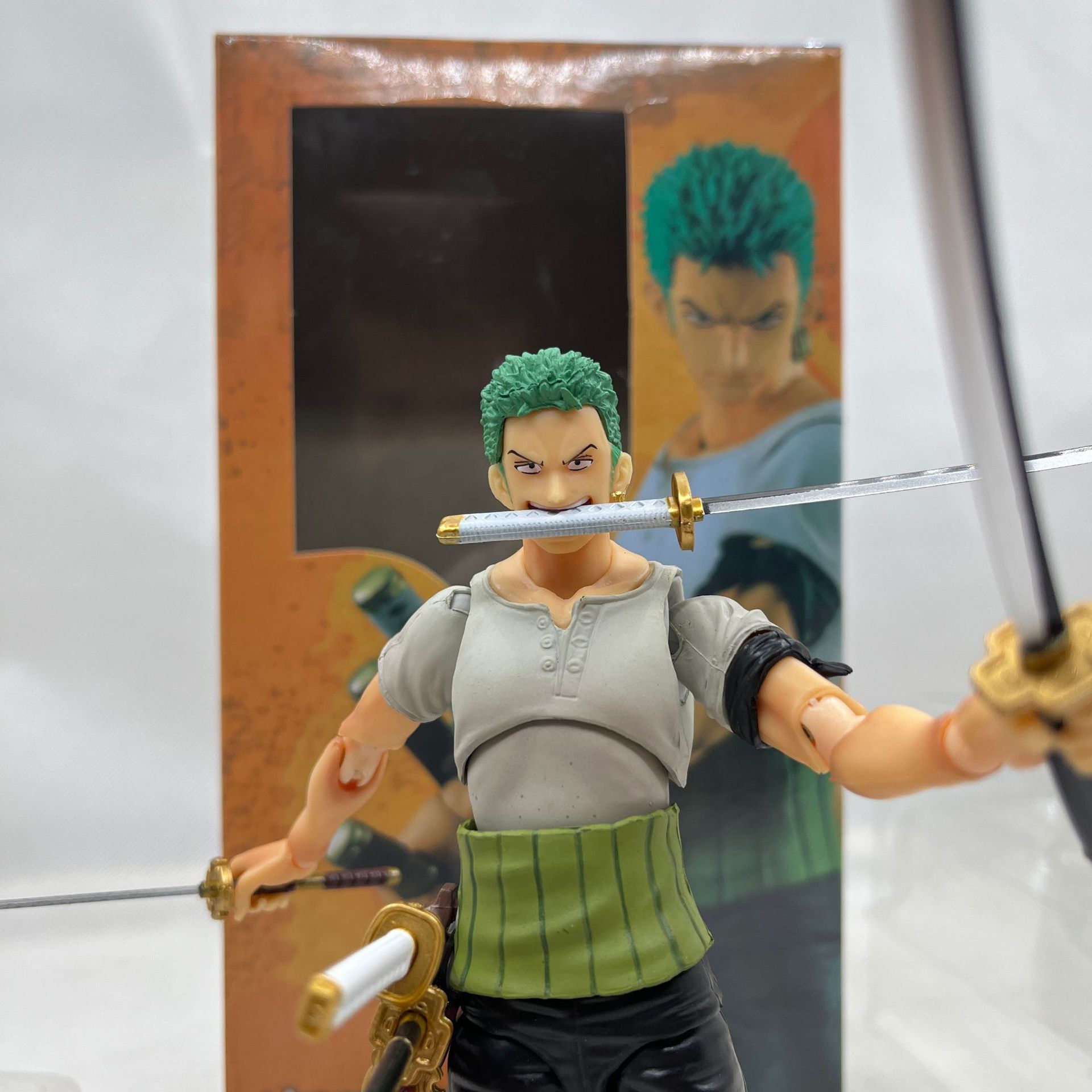 Una pieza Super móvil Sauron tres caras cambiable una pieza figura anime modelo decoración hecho a mano aprobación