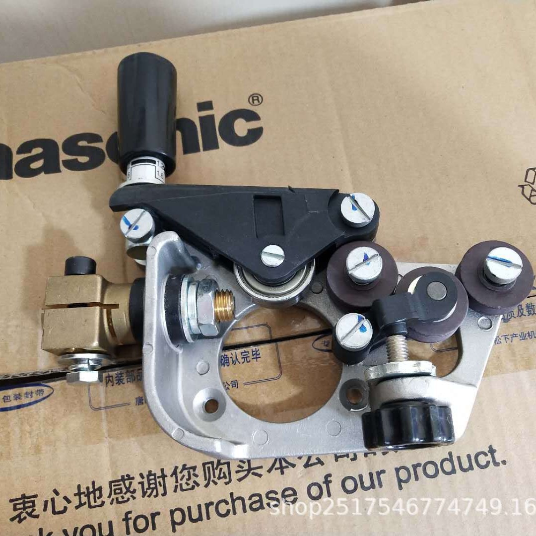 YD-500KR2松下电焊机原装托架总成TSM96245松下送丝机YW-50KM3