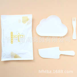 批发网红蛋糕刀叉盘套装餐具云朵盘一次性塑料生日派对烘焙用品