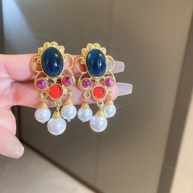 Tassel, Flower Pattern Women'S Gender 1 Pair Retro Tassel Flower Plating Inlay Alloy Artificial Pearls Rhinestones Drop Earrings