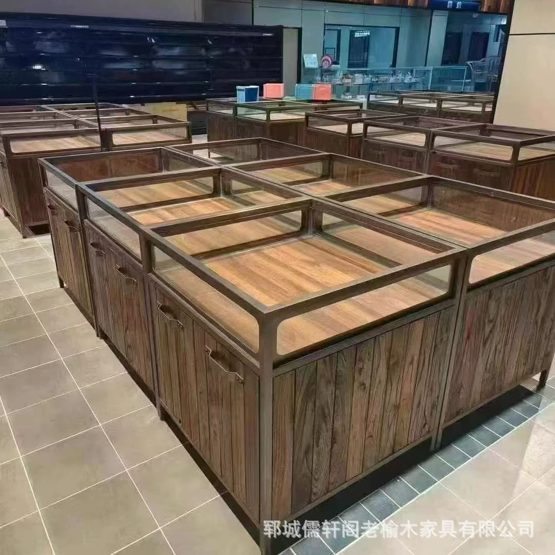 Старый шкаф из стекловолокна?
