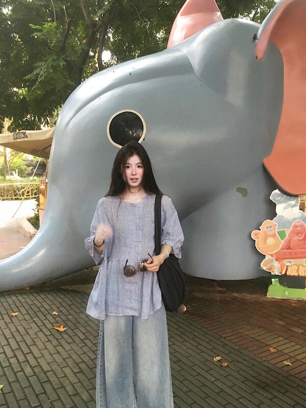 2025 New Autum Korean Design High-End Versatile Loose Single-Breasted Lantern Sleeve Round Neck Long-Sleeved Shirt for Women 2025 New Autum Korean Design High-End Versatile Loose Single-Breasted Lantern Sleeve Round Neck Long-Sleeved Shirt for Women