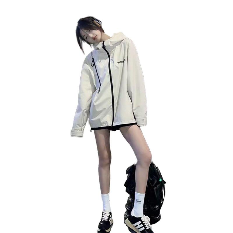 2025时尚春秋新款百搭休闲户外连帽冲锋衣男女情侣旅游登山服夹克|undefined