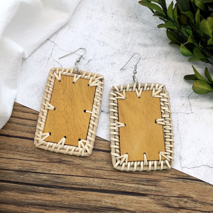 1 Pair Simple Style Geometric Mixed Materials Rattan Drop Earrings display picture 3