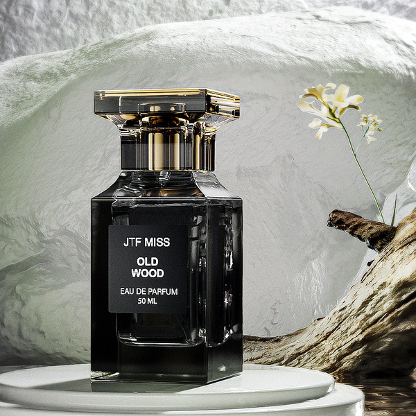 men's wooden perfume with a light fragrance